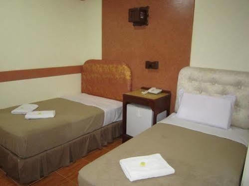 Golden Stallion Suites Cagayan de Oro Luaran gambar